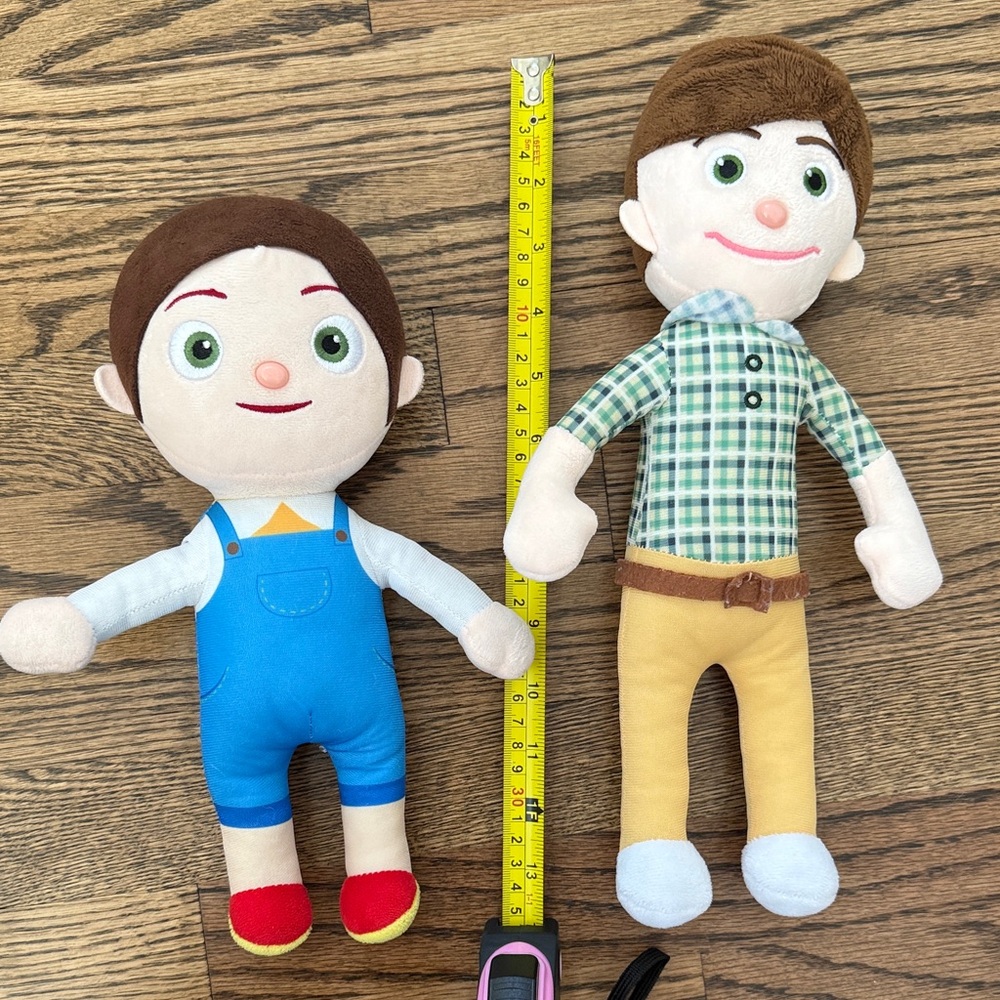 Cocomelon Plus Dolls JJ - Picture 3 of 3